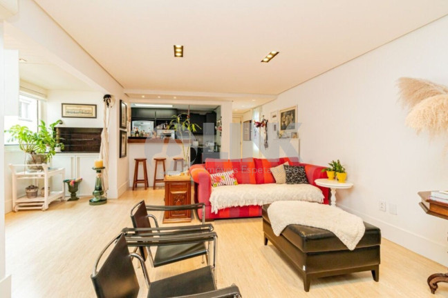 Imagem Apartamento com 3 Quartos à Venda, 114 m² em Higienópolis - Porto Alegre Imagem Apartamento com 3 Quartos à Venda, 114 m² em Higienópolis - Porto Alegre