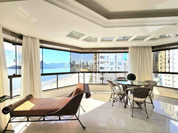 Apartamento com 3 Quartos à Venda, 179 m² em Quadra Mar Centro - Balneário Camboriú