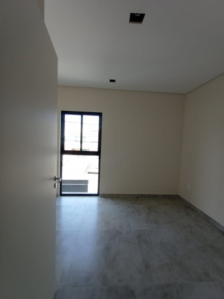 Imagem Sobrado com 2 Quartos à Venda, 68 m² em Centro - Camboriú Imagem Sobrado com 2 Quartos à Venda, 68 m² em Centro - Camboriú