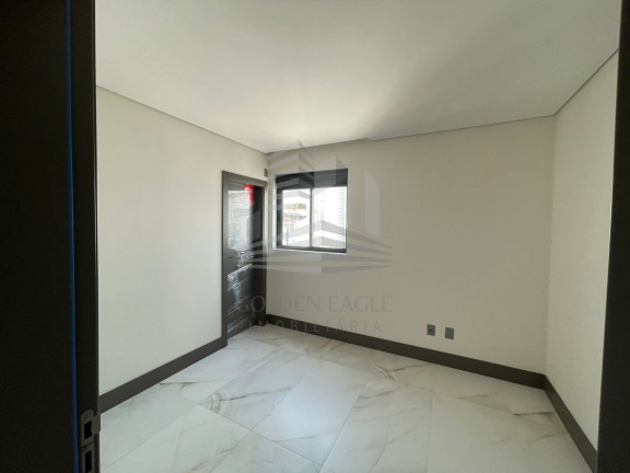 Imagem Apartamento com 3 Quartos à Venda, 130 m² em Centro - Balneário Camboriú Imagem Apartamento com 3 Quartos à Venda, 130 m² em Centro - Balneário Camboriú