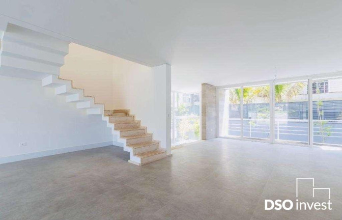Imagem Casa de Condomínio com 4 Quartos à Venda,  em Jardim Cordeiro - São Paulo