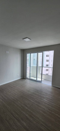 Imagem Apartamento com 3 Quartos à Venda, 136 m² em Centro - Balneário Camboriú Imagem Apartamento com 3 Quartos à Venda, 136 m² em Centro - Balneário Camboriú