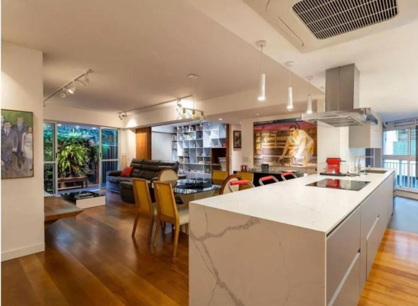 Imagem Imóvel com 2 Quartos à Venda, 151 m² em Leblon - Rio De Janeiro Imagem Imóvel com 2 Quartos à Venda, 151 m² em Leblon - Rio De Janeiro