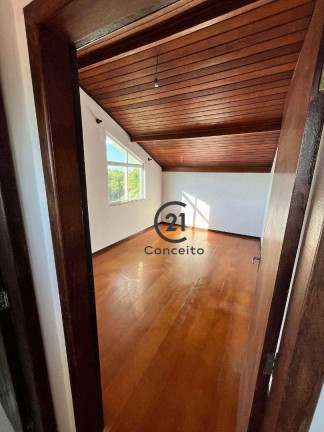 Imagem Casa com 7 Quartos à Venda ou Locação, 480 m² em Centro - Palhoça Imagem Casa com 7 Quartos à Venda ou Locação, 480 m² em Centro - Palhoça
