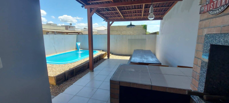 Imagem Casa com 2 Quartos à Venda, 69 m² em Universitário - Tijucas Imagem Casa com 2 Quartos à Venda, 69 m² em Universitário - Tijucas