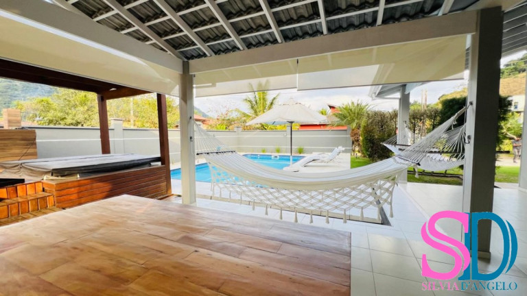 Imagem Casa de Condomínio com 3 Quartos à Venda, 201 m² em Horto Florestal - Ubatuba