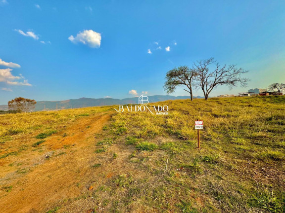 Imagem Terreno à Venda, 300 m² em Centro - Extrema Imagem Terreno à Venda, 300 m² em Centro - Extrema