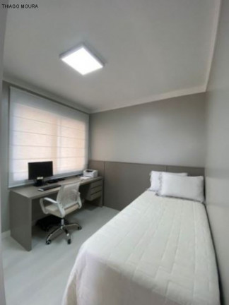 Imagem Imóvel com 3 Quartos à Venda, 94 m² em Jardim Europa - Porto Alegre Imagem Imóvel com 3 Quartos à Venda, 94 m² em Jardim Europa - Porto Alegre
