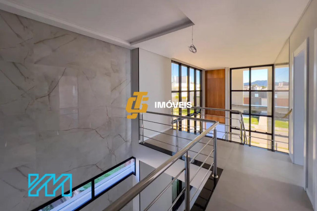 Imagem Casa com 4 Quartos à Venda, 286 m² em Caledônia - Camboriú Imagem Casa com 4 Quartos à Venda, 286 m² em Caledônia - Camboriú