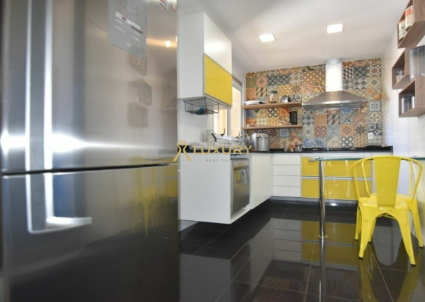 Imagem Imóvel com 4 Quartos à Venda, 137 m² em Vila Da Serra - Nova Lima Imagem Imóvel com 4 Quartos à Venda, 137 m² em Vila Da Serra - Nova Lima
