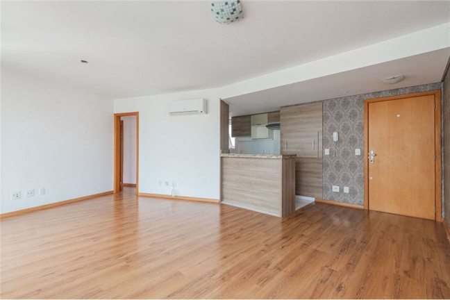 Imagem Apartamento com 3 Quartos à Venda, 90 m² em Azenha - Porto Alegre Imagem Apartamento com 3 Quartos à Venda, 90 m² em Azenha - Porto Alegre