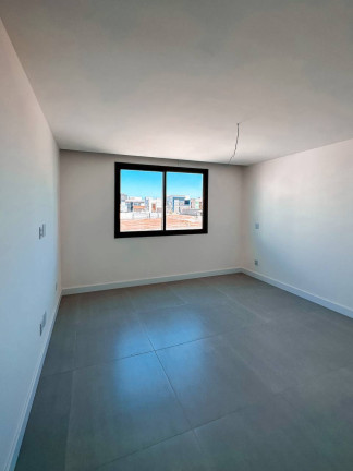 Imagem Casa com 4 Quartos à Venda, 252 m² em Papagaio - Feira De Santana Imagem Casa com 4 Quartos à Venda, 252 m² em Papagaio - Feira De Santana