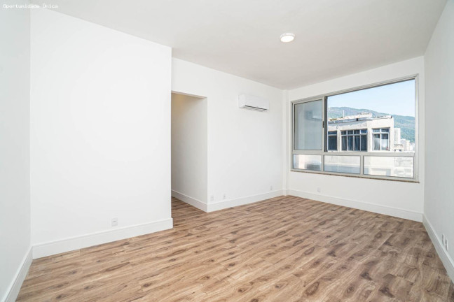 Imagem Apartamento com 4 Quartos à Venda, 130 m²em Tijuca - Rio De Janeiro Imagem Apartamento com 4 Quartos à Venda, 130 m²em Tijuca - Rio De Janeiro
