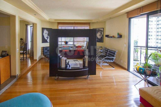 Imagem Apartamento com 4 Quartos à Venda, 200 m² em Moema - São Paulo