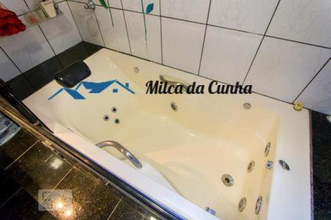 Imagem Casa com 3 Quartos à Venda, 207 m² em Jardim Stella - Santo André