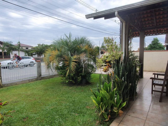 Imagem Casa com 3 Quartos à Venda, 137 m² em Salinas - Balneário Barra Do Sul Imagem Casa com 3 Quartos à Venda, 137 m² em Salinas - Balneário Barra Do Sul