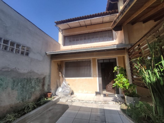 Imagem Sobrado com 4 Quartos à Venda, 327 m² em Vila Amorim - Suzano Imagem Sobrado com 4 Quartos à Venda, 327 m² em Vila Amorim - Suzano