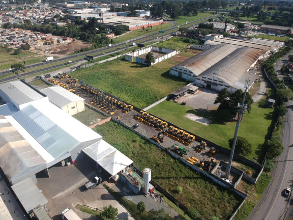 Imagem Terreno para Alugar, 1.617 m² em Orleans - Curitiba Imagem Terreno para Alugar, 1.617 m² em Orleans - Curitiba