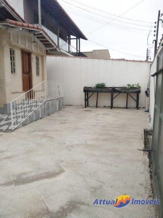 Imagem Casa com 5 Quartos à Venda, 186 m² em Várzea - Teresópolis Imagem Casa com 5 Quartos à Venda, 186 m² em Várzea - Teresópolis