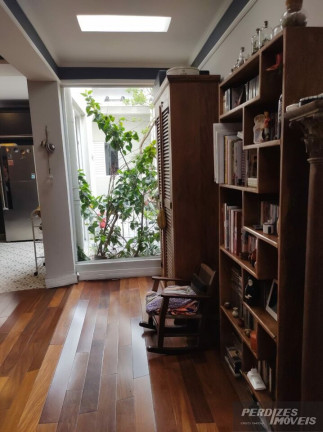 Imagem Casa com 3 Quartos à Venda, 180 m² em Alto Da Lapa - São Paulo Imagem Casa com 3 Quartos à Venda, 180 m² em Alto Da Lapa - São Paulo