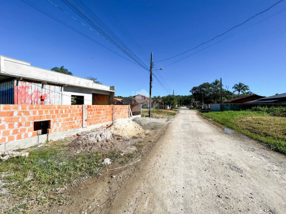 Imagem Casa com 3 Quartos à Venda, 100 m² em Centro - Balneário Barra Do Sul Imagem Casa com 3 Quartos à Venda, 100 m² em Centro - Balneário Barra Do Sul