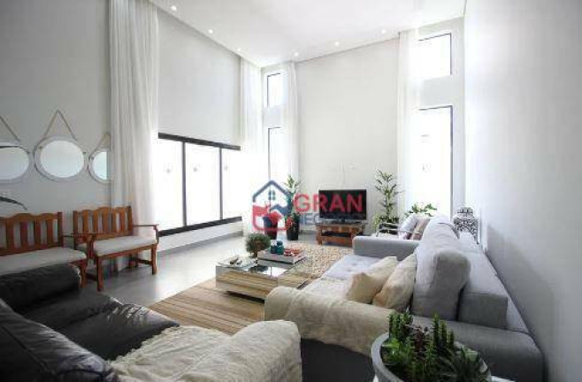 Imagem Casa com 4 Quartos à Venda, 233 m² em Butiatuvinha - Curitiba Imagem Casa com 4 Quartos à Venda, 233 m² em Butiatuvinha - Curitiba