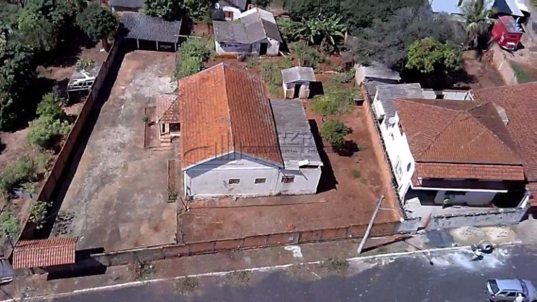 Imagem Casa com 3 Quartos à Venda, 1 m² em Centro - Luís Antônio Imagem Casa com 3 Quartos à Venda, 1 m² em Centro - Luís Antônio