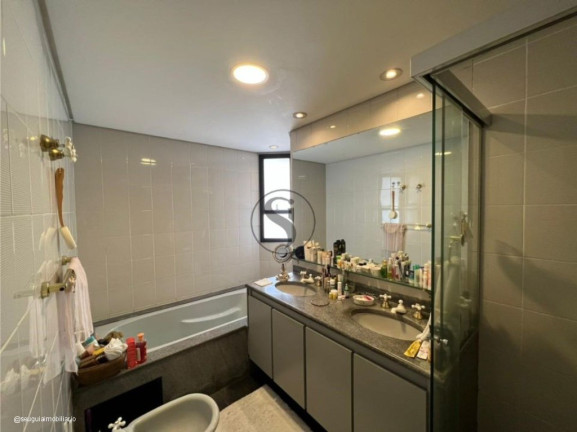 Imagem Apartamento com 3 Quartos à Venda, 220 m² em Itaim Bibi - São Paulo