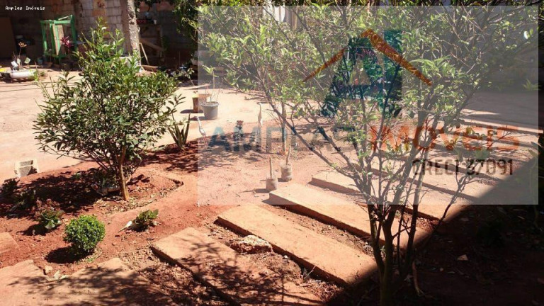 Imagem Casa com 2 Quartos à Venda, 160 m² em Araças 3º Seção - Mateus Leme