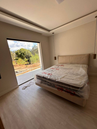 Imagem Casa com 3 Quartos à Venda, em Varginha - Nova Friburgo Imagem Casa com 3 Quartos à Venda, em Varginha - Nova Friburgo
