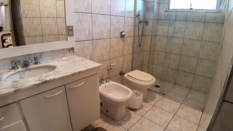 Imagem Apartamento com 3 Quartos à Venda, 200 m² em Pitangueiras - Guarujá