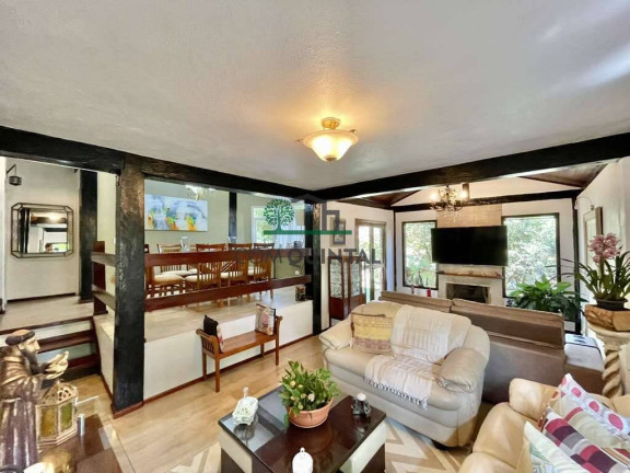 Imagem Casa com 3 Quartos à Venda, 343 m² em Fazendinha - Carapicuíba