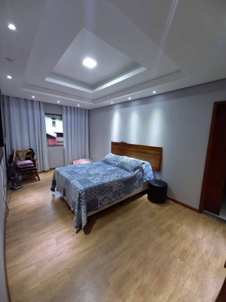 Imagem Casa com 5 Quartos à Venda, em Conego - Nova Friburgo Imagem Casa com 5 Quartos à Venda, em Conego - Nova Friburgo