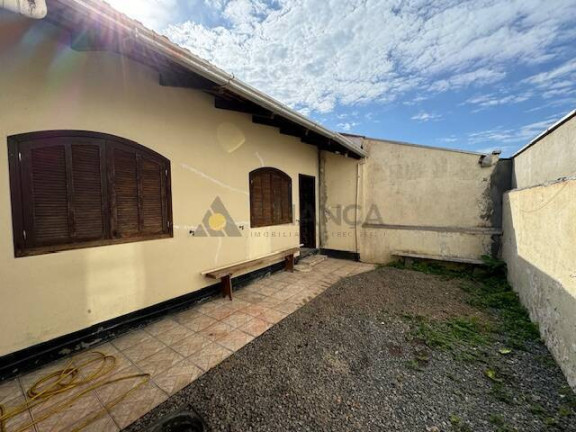 Imagem Casa com 3 Quartos à Venda, 130 m² em Centro - Navegantes Imagem Casa com 3 Quartos à Venda, 130 m² em Centro - Navegantes
