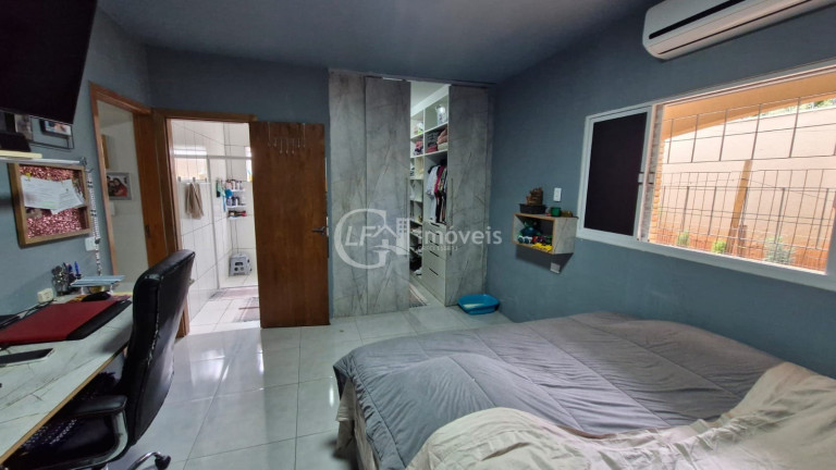 Imagem Casa com 3 Quartos à Venda, 330 m² em Santo Antônio - Campo Grande Imagem Casa com 3 Quartos à Venda, 330 m² em Santo Antônio - Campo Grande
