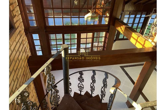 Casa com 3 Quartos à Venda, 220 m² em Cachoeira Do Bom Jesus - Florianópolis