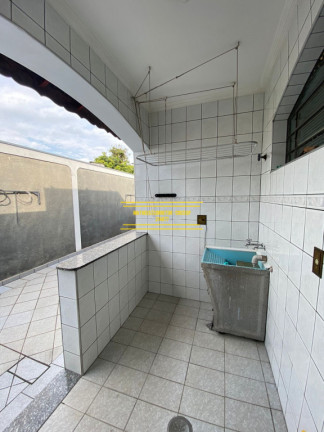 Imagem Casa com 5 Quartos à Venda, 198 m² Imagem Casa com 5 Quartos à Venda, 198 m²