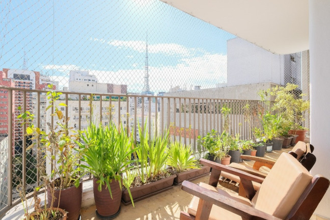 Imagem Imóvel com 4 Quartos à Venda, em Jardim Paulista - São Paulo Imagem Imóvel com 4 Quartos à Venda, em Jardim Paulista - São Paulo