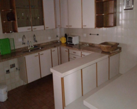 Imagem Apartamento com 3 Quartos à Venda, 220 m² em Pitangueiras - Guarujá