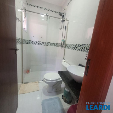 Imagem Sobrado com 3 Quartos à Venda, 144 m² em Jardim Stella - Santo André Imagem Sobrado com 3 Quartos à Venda, 144 m² em Jardim Stella - Santo André