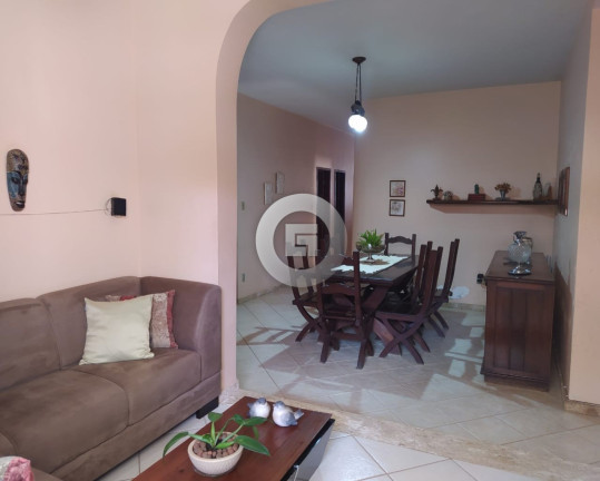 Imagem Casa com 5 Quartos à Venda, 360 m² em Vila Mauricéia - Montes Claros