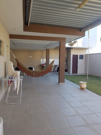 Imagem Casa com 3 Quartos à Venda, 325 m² em água Quente - Tremembé Imagem Casa com 3 Quartos à Venda, 325 m² em água Quente - Tremembé