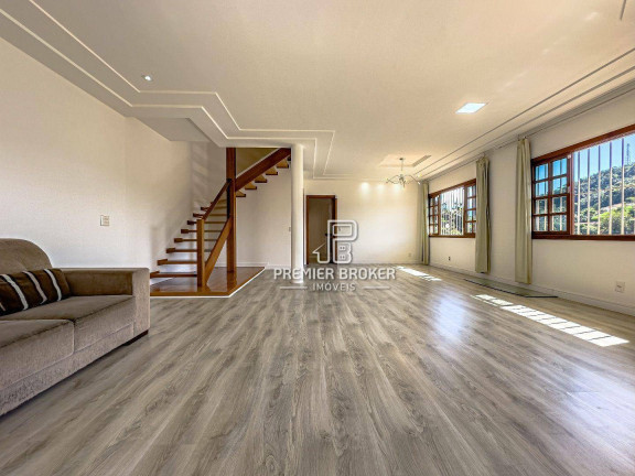 Imagem Casa com 4 Quartos à Venda, 200 m² em Panorama - Teresópolis Imagem Casa com 4 Quartos à Venda, 200 m² em Panorama - Teresópolis