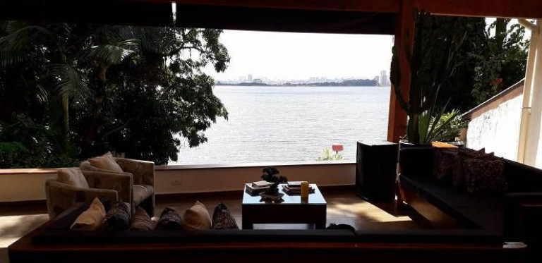 Imagem Casa com 2 Quartos à Venda, 300 m² em Guarapiranga - São Paulo Imagem Casa com 2 Quartos à Venda, 300 m² em Guarapiranga - São Paulo