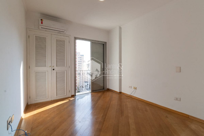 Imagem Imóvel com 3 Quartos à Venda, 218 m² em Pinheiros - São Paulo Imagem Imóvel com 3 Quartos à Venda, 218 m² em Pinheiros - São Paulo