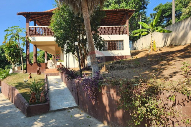 Imagem Casa com 8 Quartos à Venda, 68 m² em Ponta Negra - Maricá Imagem Casa com 8 Quartos à Venda, 68 m² em Ponta Negra - Maricá