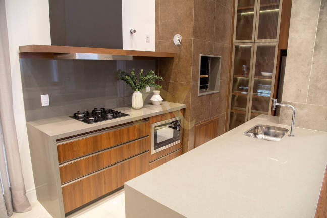 Apartamento à Venda, 216 m² em Santo Antônio - Joinville