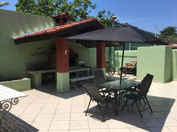Imagem Casa com 4 Quartos à Venda, 236 m² em Enseada - Guarujá