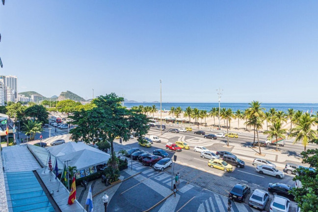 Imagem Apartamento com 3 Quartos à Venda, 192 m² em Copacabana - Rio De Janeiro Imagem Apartamento com 3 Quartos à Venda, 192 m² em Copacabana - Rio De Janeiro