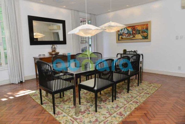 Imagem Casa com 4 Quartos à Venda, 750 m² em Cosme Velho - Rio De Janeiro